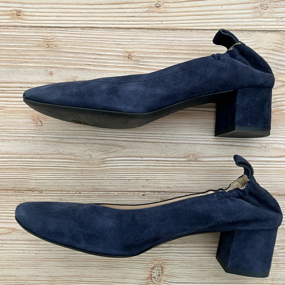 Everlane Navy Blue Suede Block Heel Pumps Made in Italy Size 7 - Picture 2 of 5